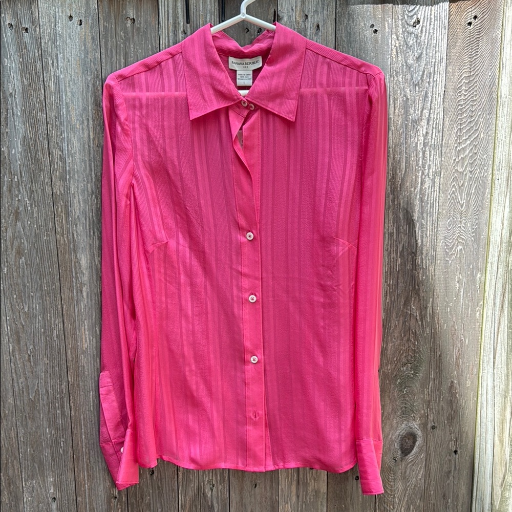 Banana Republic Fuchsia Button-Up shear Blouse